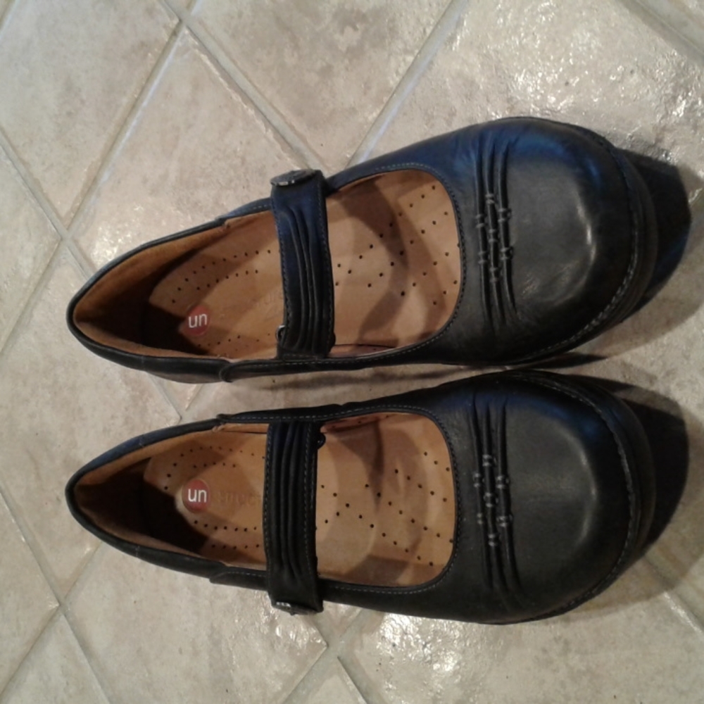 Clarks mary janes